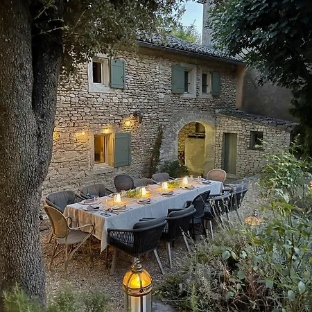 18th Century House In Quiet Hamlet With Pool House Holiday home